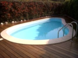 Bordo piscina in parquet